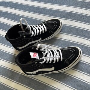COPY - Vans Black and White High-Top Sneakers